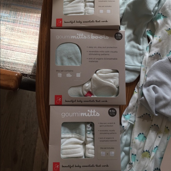 goumi mitts and boots